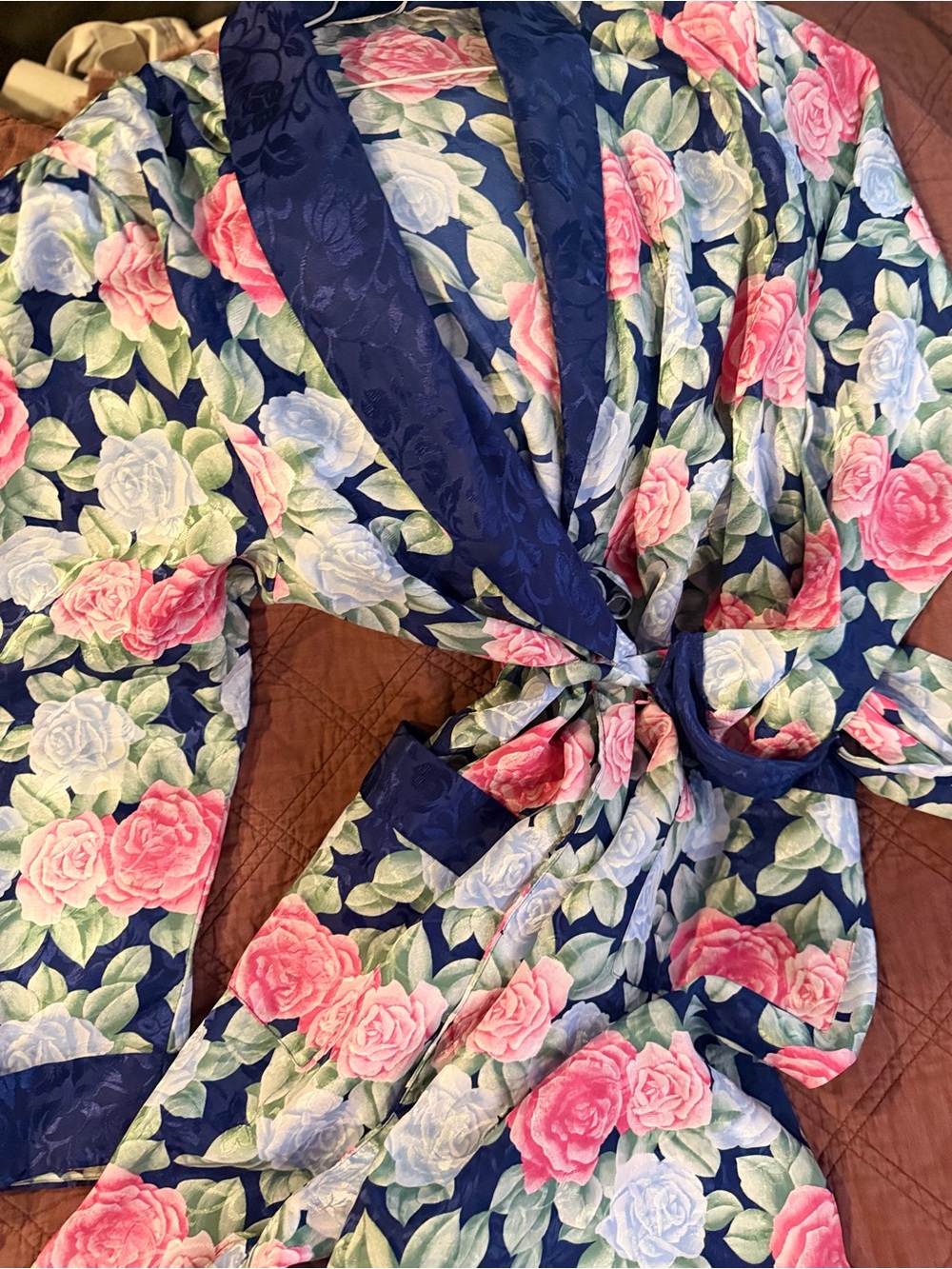 Tesori vintage Pink Rose Satin Robe with Navy Trim ladies large